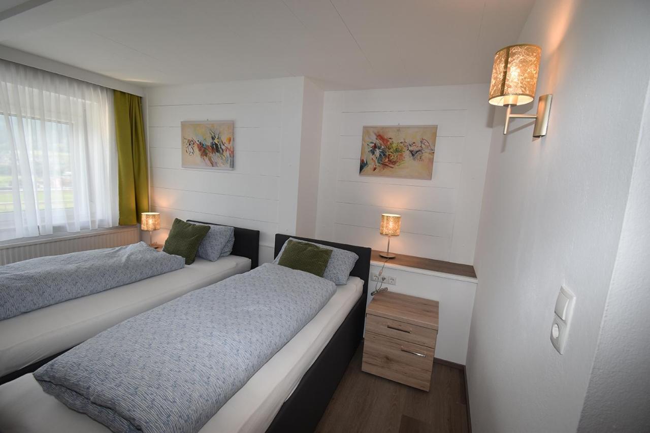 טלפס Hotel Martina מראה חיצוני תמונה