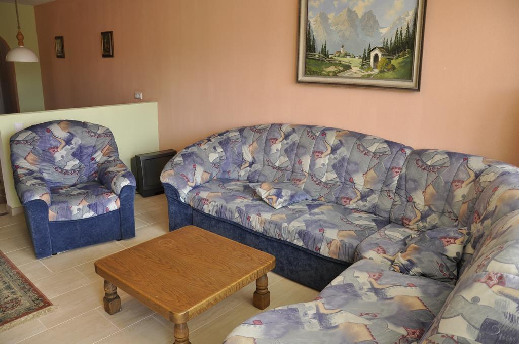 טלפס Hotel Martina מראה חיצוני תמונה