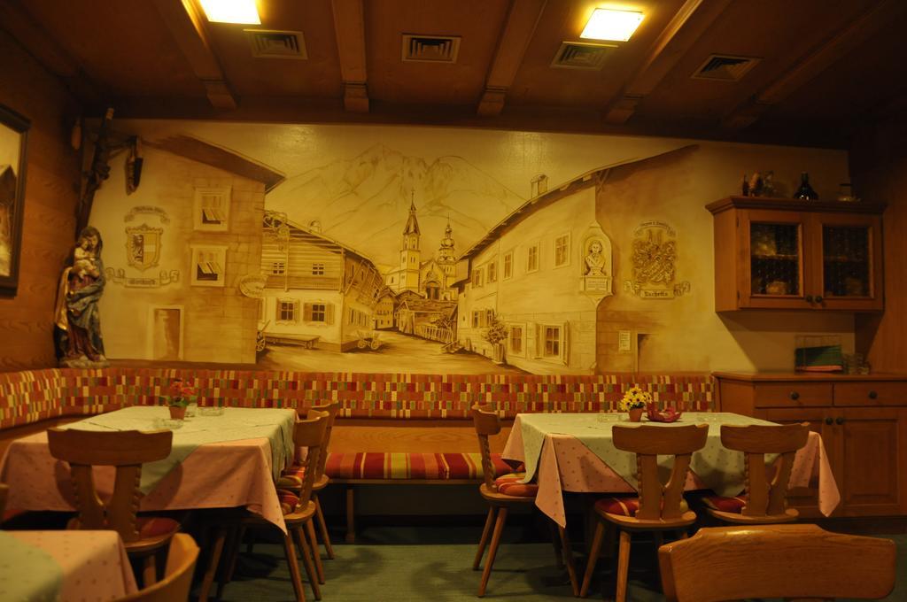 טלפס Hotel Martina מראה חיצוני תמונה