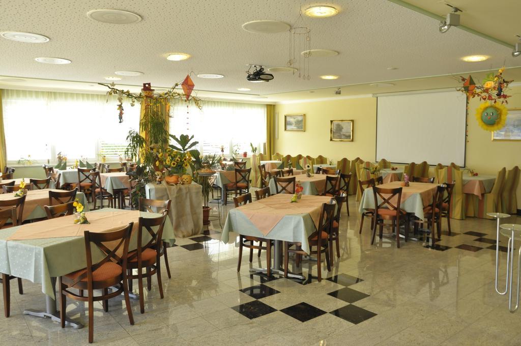 טלפס Hotel Martina מראה חיצוני תמונה