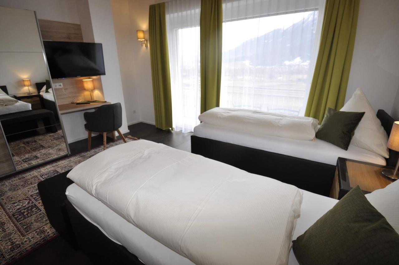 טלפס Hotel Martina מראה חיצוני תמונה