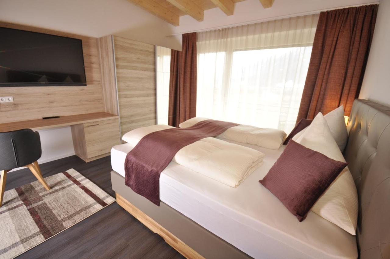 טלפס Hotel Martina מראה חיצוני תמונה